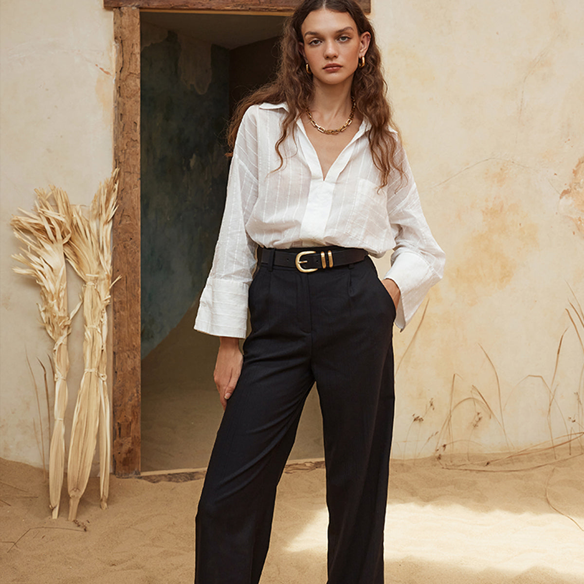 Let It Be Belt - Black/Gold: The Ultimate Statement Piece